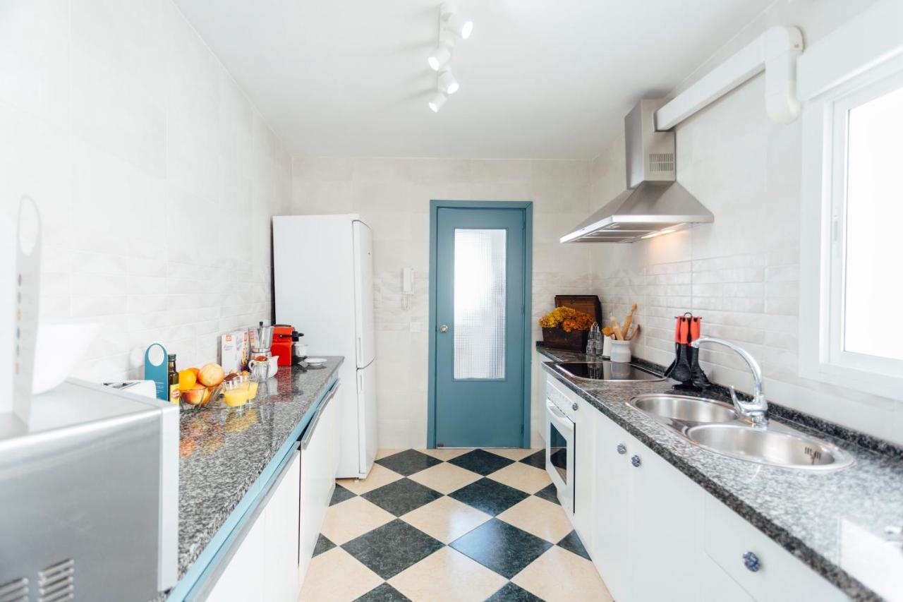 Stunning And Colorful- 4bd 2bth- Santa Cruz * Siviglia