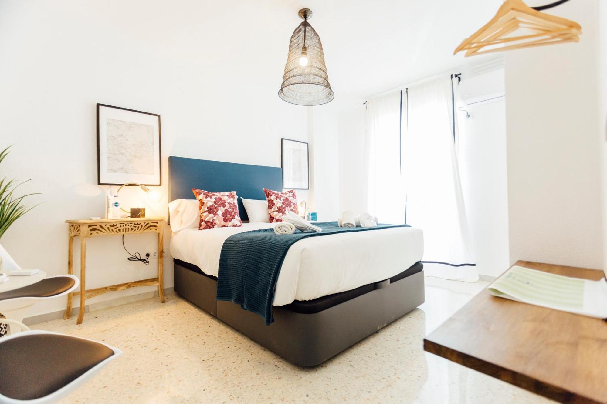 Stunning And Colorful- 4bd 2bth- Santa Cruz Appartamento Siviglia